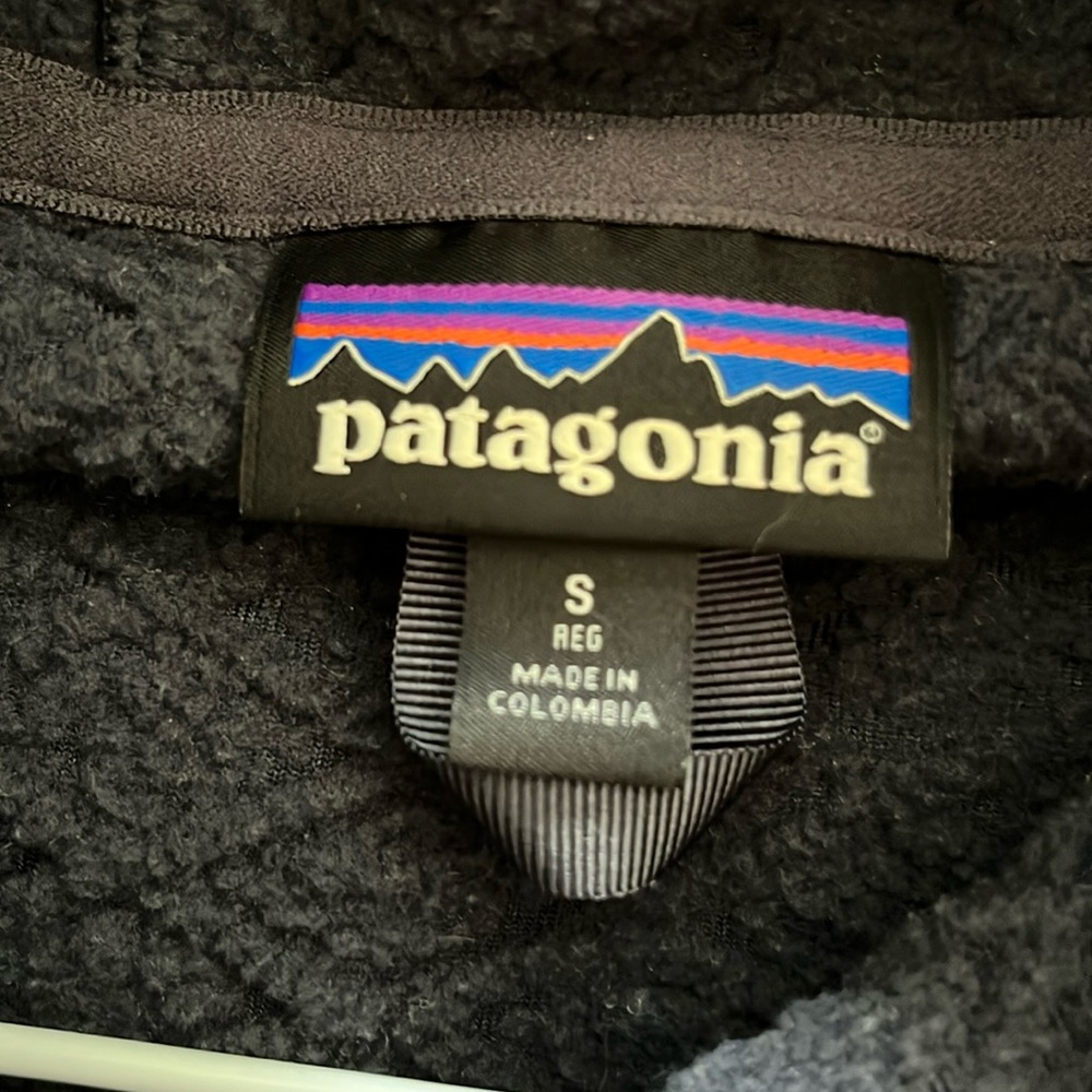 Patagonia fleece pullover hoodie - Picture 4 of 4